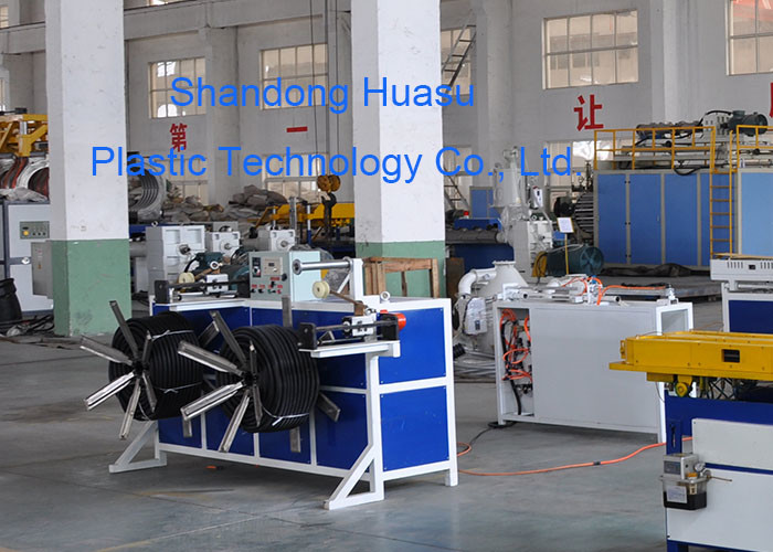 PLC พลาสติก PP PE Single Wall Corrugated Pipe Extrusion Line Pipe Tube Extruder