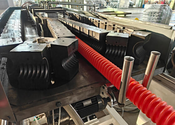 Double Wall Corrugated Pipe Extrusion Line with Pressure Water Cooling Continuously, Siemens Brand Electrical Parts, and 100kg/h - 2000kg/h Production Capacity