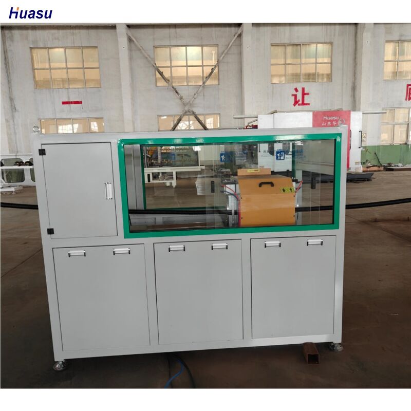 สายการผลิตท่อลูกฟูกผนังเดี่ยวควบคุมด้วย PLC พร้อมการออกแบบสกรูเดี่ยวและวัสดุปลอกเหล็ก