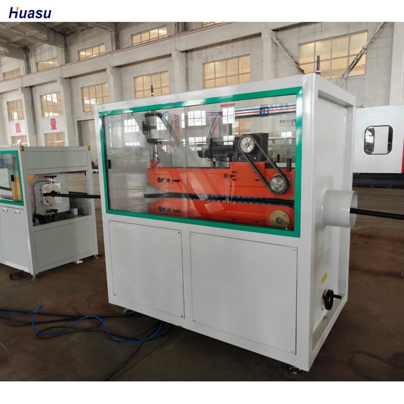 สายการผลิตท่อลูกฟูกผนังเดี่ยวพร้อมระบบระบายความร้อนด้วยน้ำและมอเตอร์ Siemens เพื่อการผลิตความเร็วสูงที่เสถียร