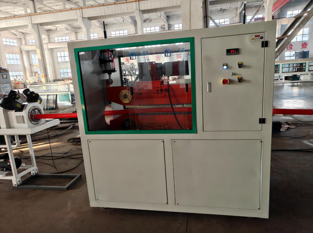 สายการผลิตท่อลูกฟูกสองชั้นพร้อมตัวควบคุมความถี่ Siemens และสกรู Barrel HV>740 สำหรับการผลิตท่อ PE