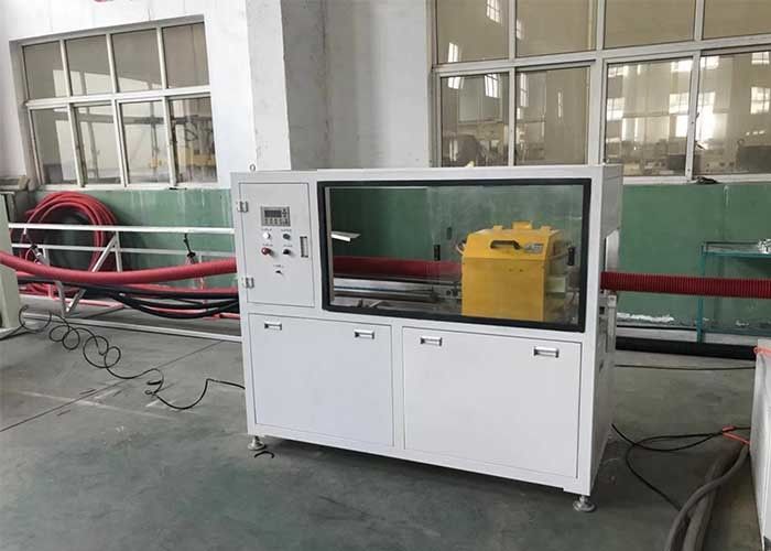 PP PE DWC เครื่องทำท่อลูกฟูกอากาศเย็นเครื่องอัดรีดท่อพลาสติก