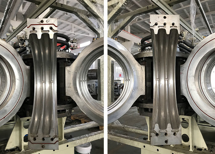 สายการผลิตท่อ HDPE 300 มม. สายการผลิตท่อแจ็คเก็ต Calbe 3 ม. / นาที