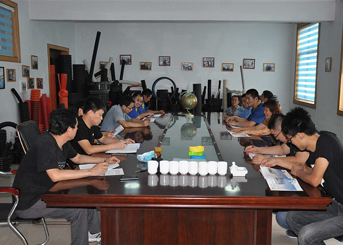 เครื่องทำท่อลูกฟูก PVC PE PP ผนังเดียว 250mm เส้นผ่านศูนย์กลางท่อ