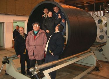 Large Diameter Hollowness Wall Spiral Pipe Extruding Machine / PE Corrugated Pipe Extrusion line
